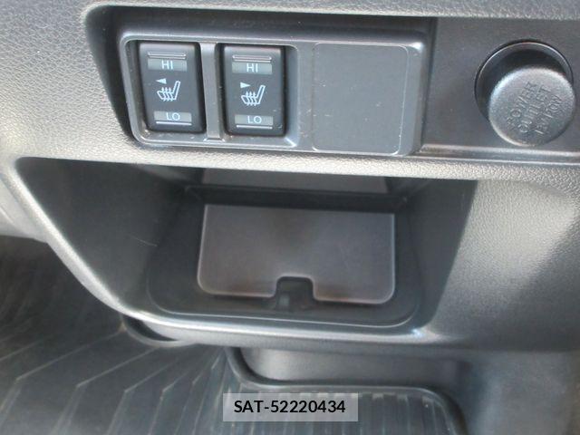 Nissan Caravan 2022-07 8073181-13