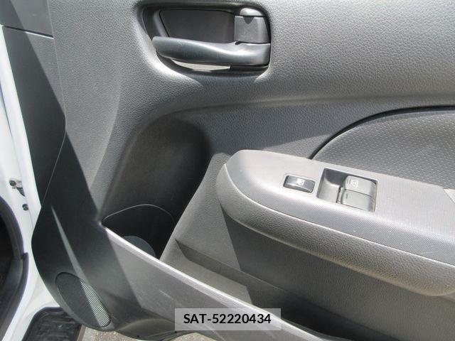 Nissan Caravan 2022-07 8073181-3