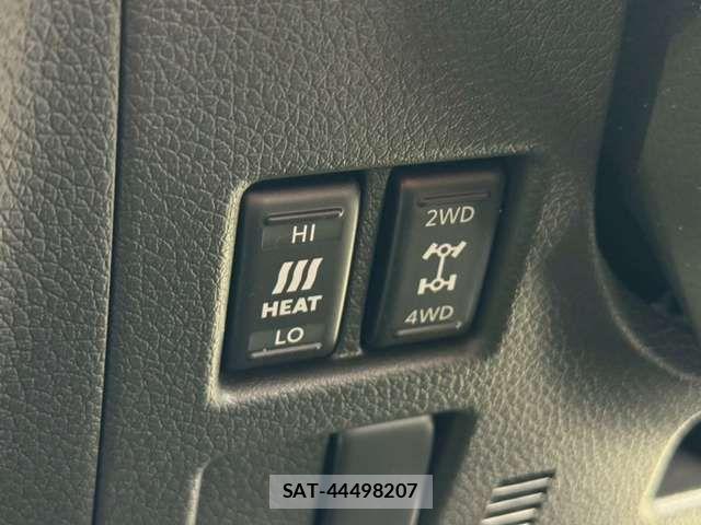 Nissan Caravan 2025-06 8098404-11