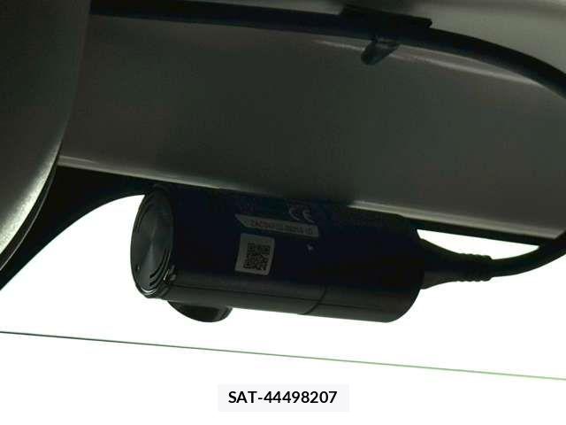 Nissan Caravan 2025-06 8098404-7