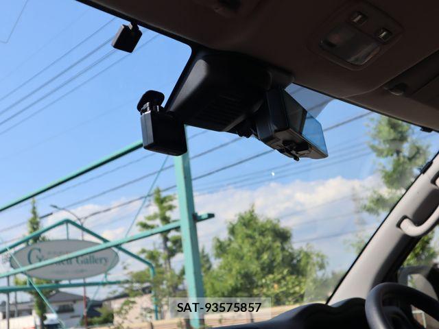 Nissan Caravan 2023-04 8129314-19