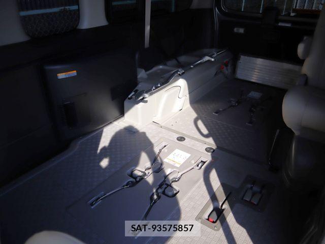 Nissan Caravan 2023-04 8129314-8