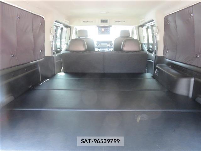 Nissan Caravan 2022-10 8206747-12