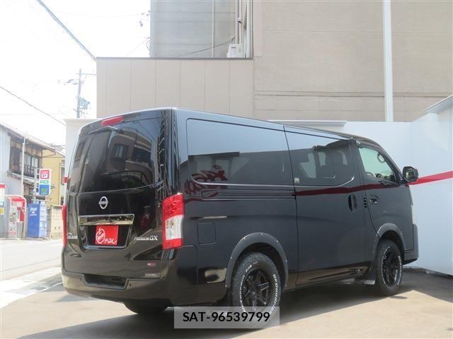 Nissan Caravan 2022-10 8206747-2