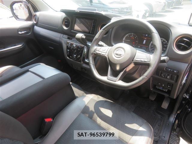 Nissan Caravan 2022-10 8206747-8