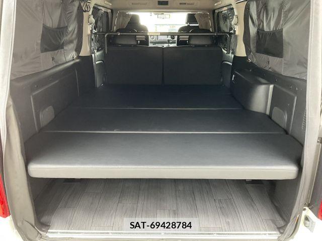 Nissan Caravan 2023-09 8244797-16
