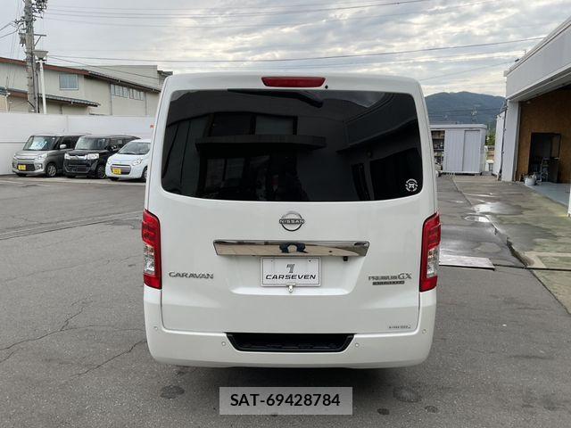 Nissan Caravan 2023-09 8244797-2