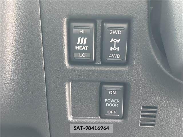 Nissan Caravan 2026-03 8244795-17