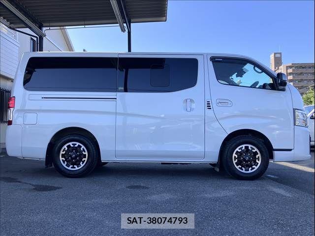 Nissan Caravan 2022-06 8313590-12