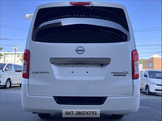 Nissan Caravan 2022-06 8313590-2