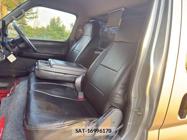 Nissan Caravan 2012-03 8626104-9