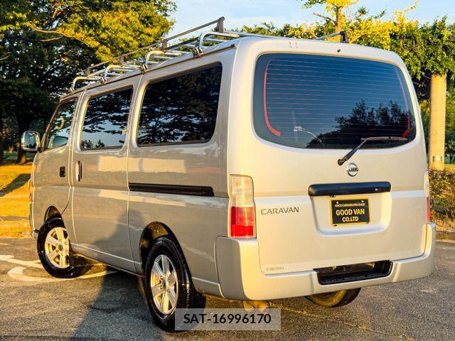 Nissan Caravan 2012-03 8626104-3