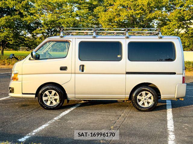 Nissan Caravan 2012-03 8626104-5