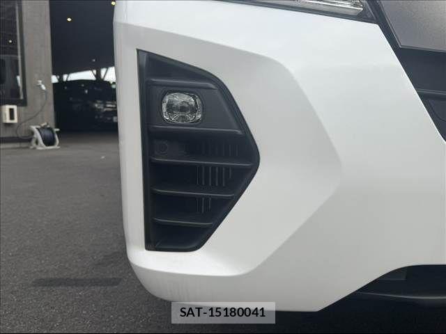 Nissan Caravan 2024-03 8658350-25