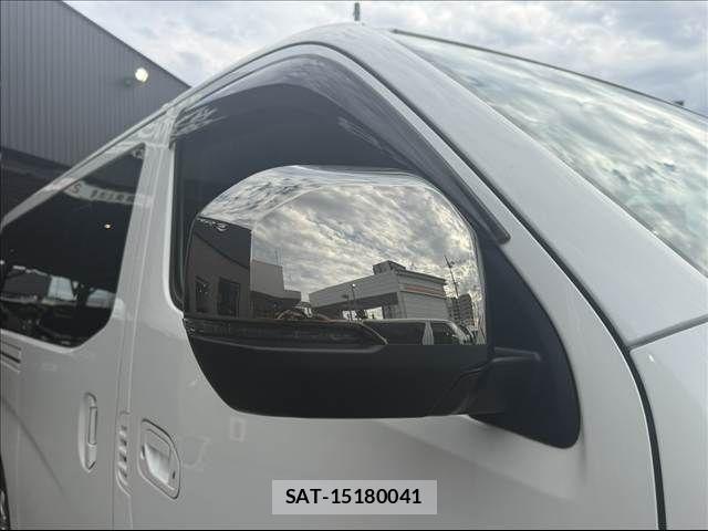 Nissan Caravan 2024-03 8658350-29
