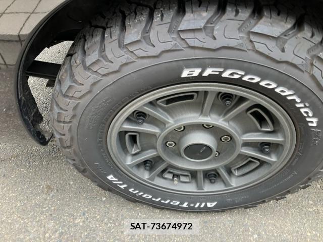 Nissan Caravan 2022-05 8658348-9
