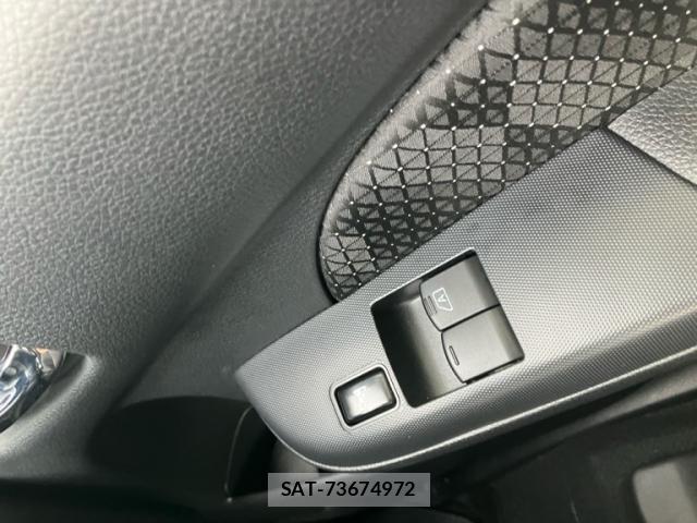 Nissan Caravan 2022-05 8658348-13