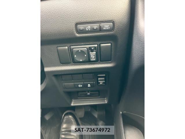 Nissan Caravan 2022-05 8658348-14