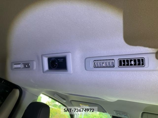 Nissan Caravan 2022-05 8658348-25