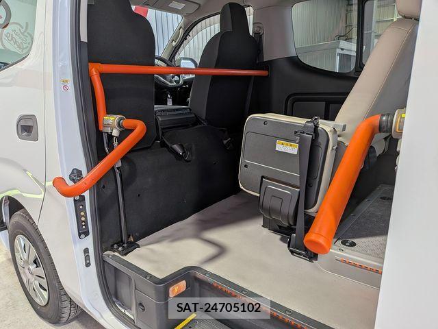 Nissan Caravan 2022-04 8741083-13