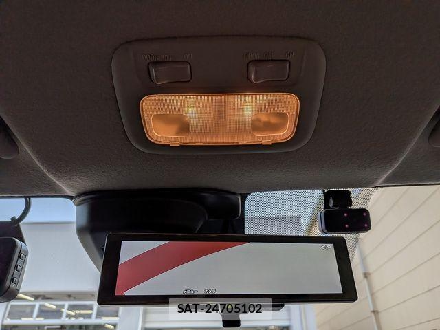 Nissan Caravan 2022-04 8741083-22
