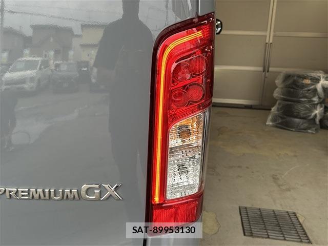 Nissan Caravan 2023-08 8870606-9