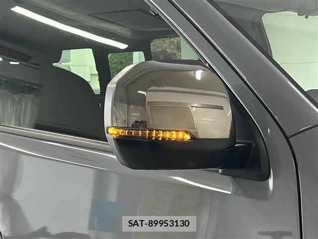 Nissan Caravan 2023-08 8870606-12