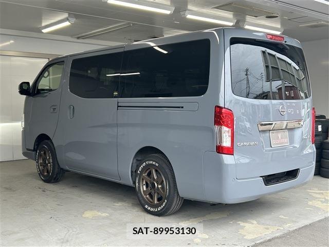 Nissan Caravan 2023-08 8870606-6