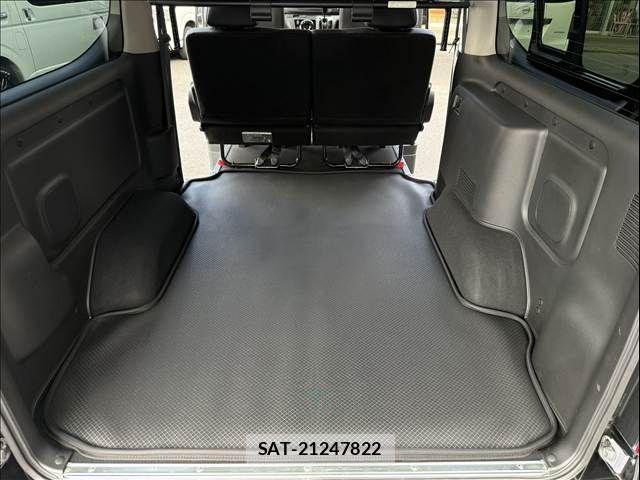 Nissan Caravan 2024-11 8879020-19