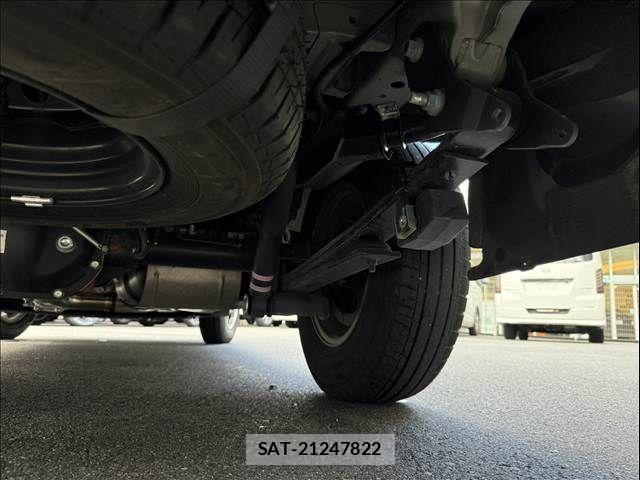 Nissan Caravan 2024-11 8879020-23