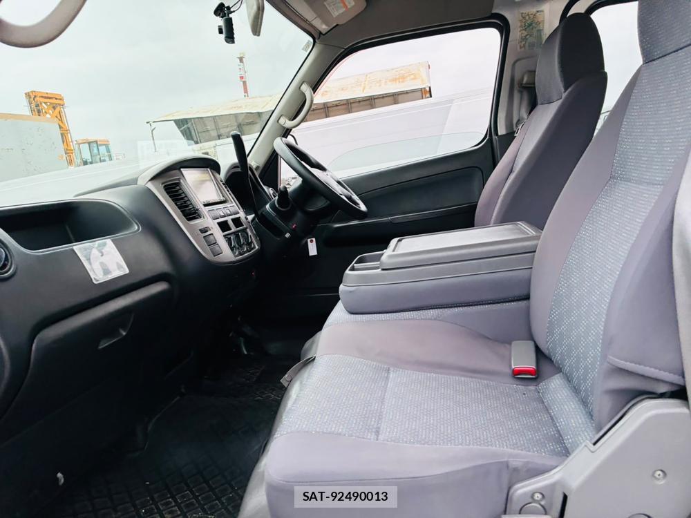 Nissan CARAVAN VAN 2008-07 8156577-10