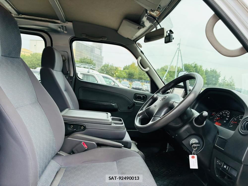 Nissan CARAVAN VAN 2008-07 8156577-11