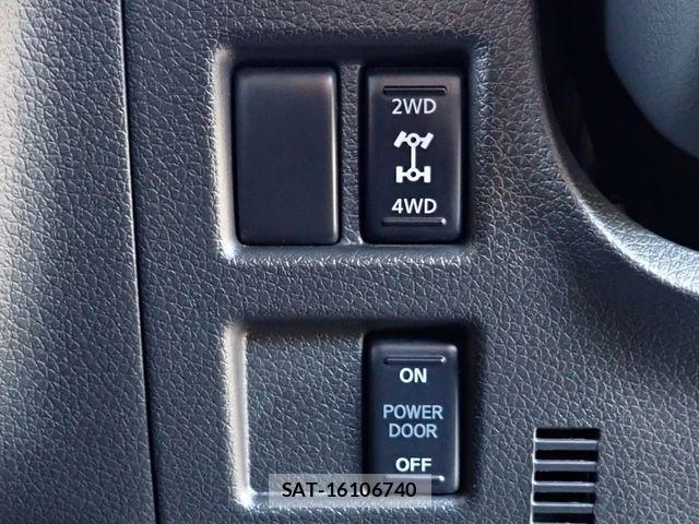 Nissan CARAVAN WAGON 2024-07 1931117-13