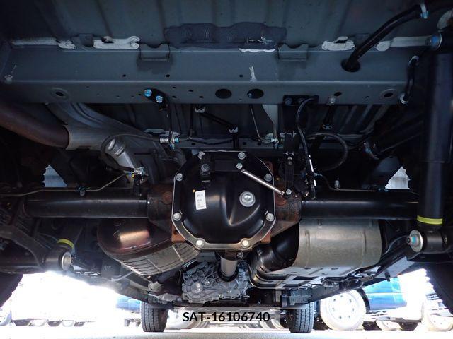 Nissan CARAVAN WAGON 2024-07 1931117-28
