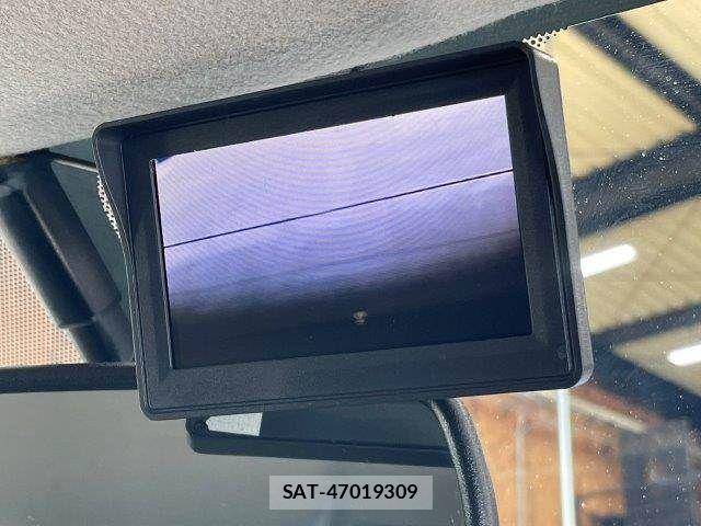 Nissan CARAVAN WAGON 2017-11 6991477-8