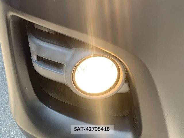 Nissan CARAVAN WAGON 2016-04 7453345-11