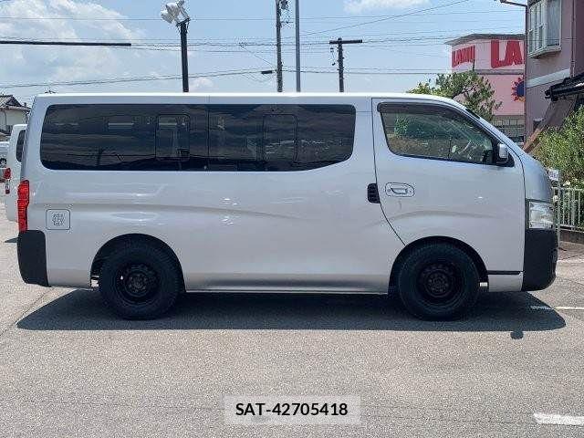 Nissan CARAVAN WAGON 2016-04 7453345-15