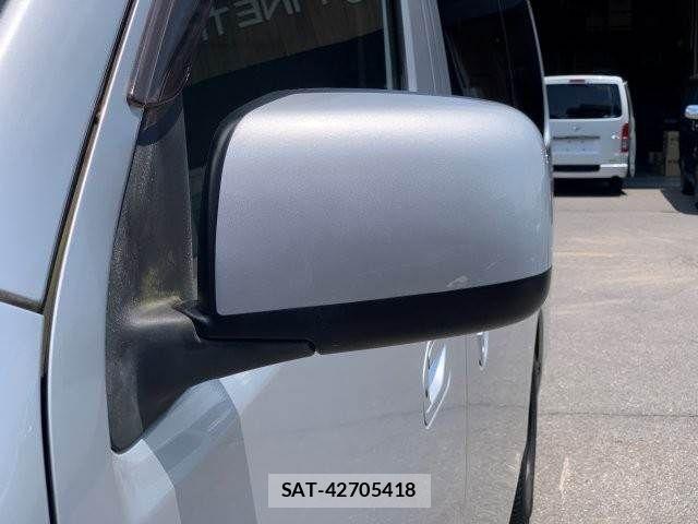 Nissan CARAVAN WAGON 2016-04 7453345-25