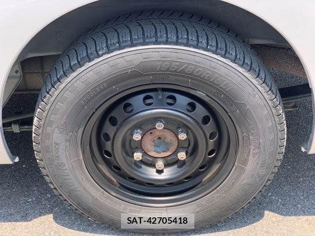 Nissan CARAVAN WAGON 2016-04 7453345-27
