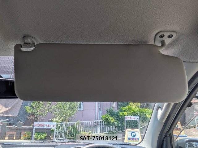 Nissan CARAVAN WAGON 2019-03 7453344-29