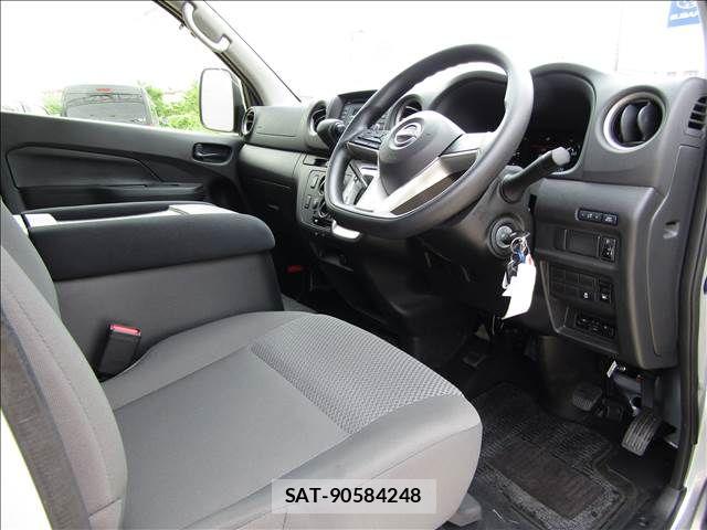 Nissan CARAVAN WAGON 2024-08 7453342-19