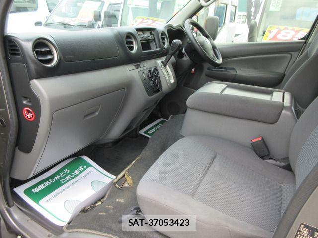 Nissan CARAVAN WAGON 2014-08 8523989-14