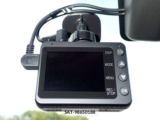 Nissan CARAVAN WAGON 2022-11 8523982-13