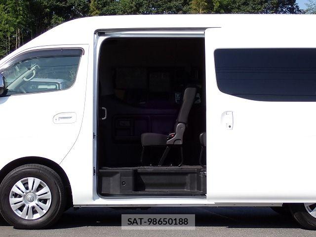 Nissan CARAVAN WAGON 2022-11 8523982-4