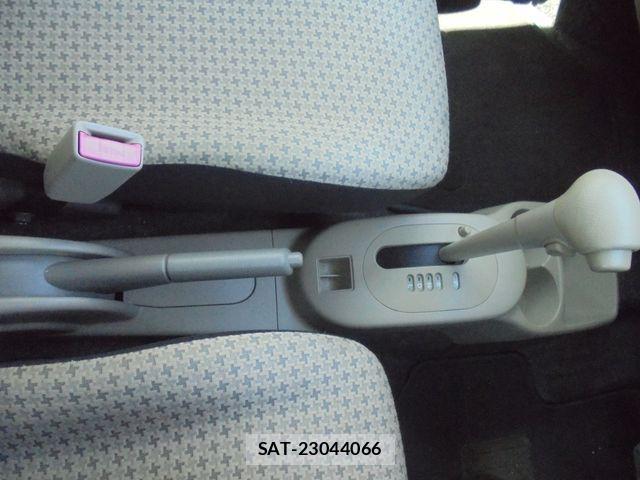 Mazda CAROL 2012-01 1186045-18