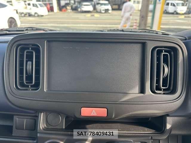 Mazda CAROL 2023-05 4933040-16