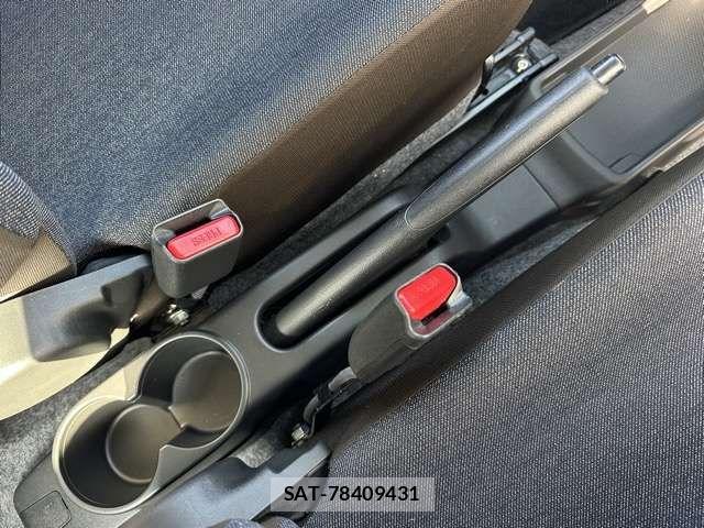 Mazda CAROL 2023-05 4933040-19