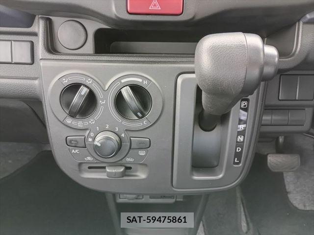 Mazda CAROL 2023-08 6690932-16