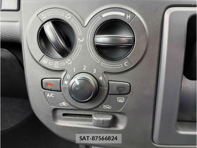 Mazda CAROL 2023-08 6690933-8