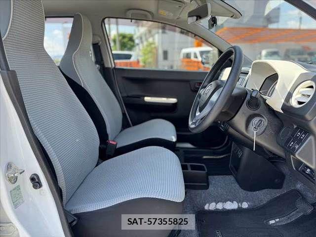 Mazda CAROL 2015-05 6991538-15